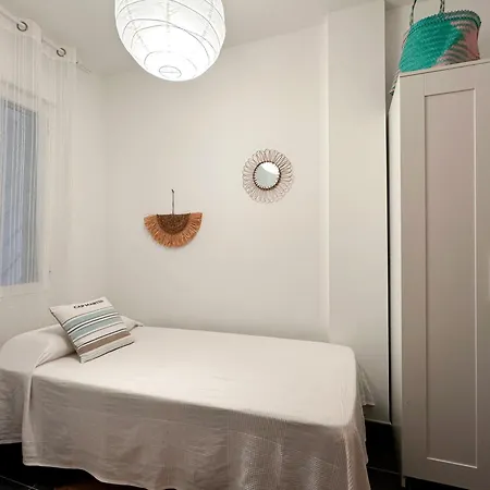 Apartment Acogedor Y Moderno Cerca De La Playa Con Piscina Comunitaria, Parking Y Wifi - Es-228-173