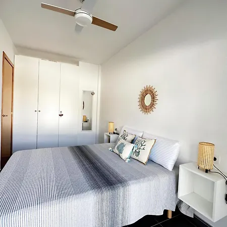 Acogedor Y Moderno Cerca De La Playa Con Piscina Comunitaria, Parking Y Wifi - Es-228-173 Apartment Llanca