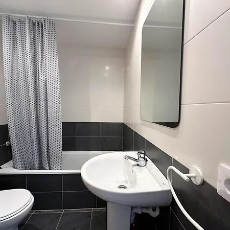 Apartment Acogedor Y Moderno Cerca De La Playa Con Piscina Comunitaria, Parking Y Wifi - Es-228-173 Llanca
