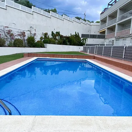 Acogedor Y Moderno Cerca De La Playa Con Piscina Comunitaria, Parking Y Wifi - Es-228-173 Apartment *